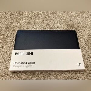 MacBook 12 inch incase hard shell case black plastic 2 piece protective cover